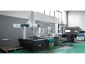 三坐（zuò）標測量機